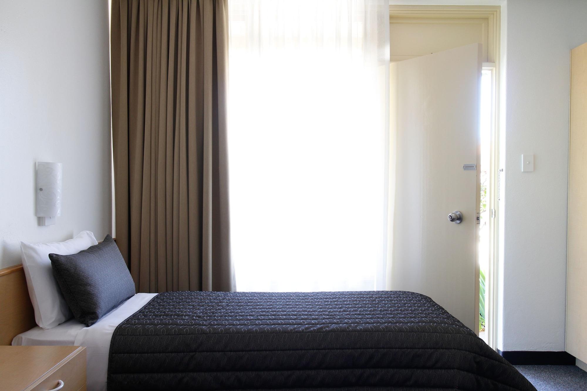 Mid City Motor Inn Queanbeyan Exterior foto