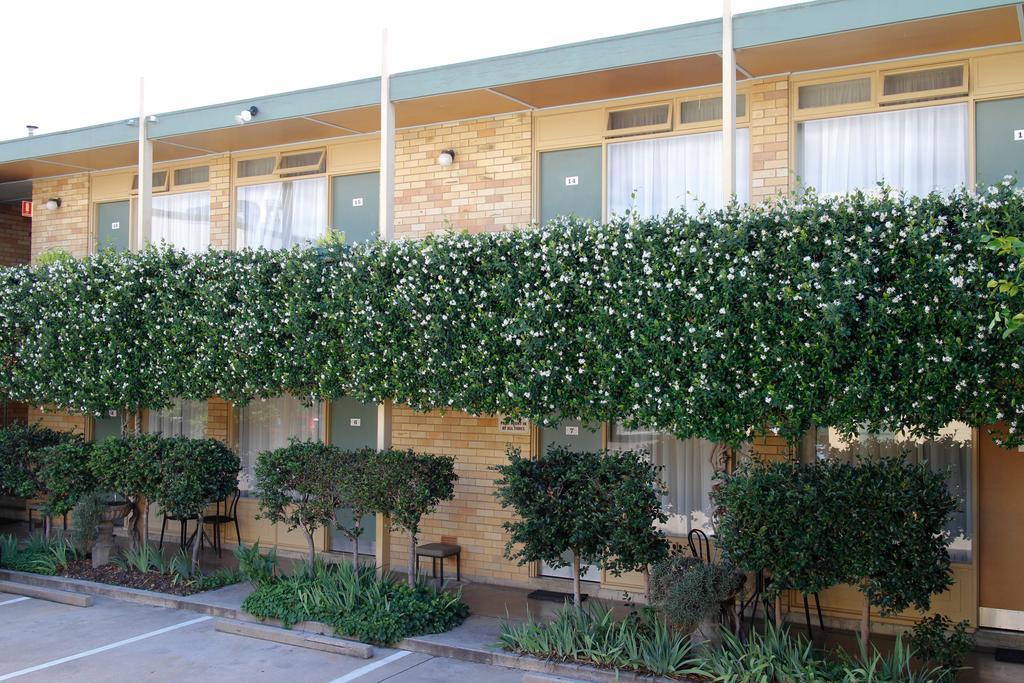 Mid City Motor Inn Queanbeyan Zimmer foto